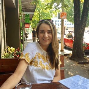 Meet your Posher, Gina